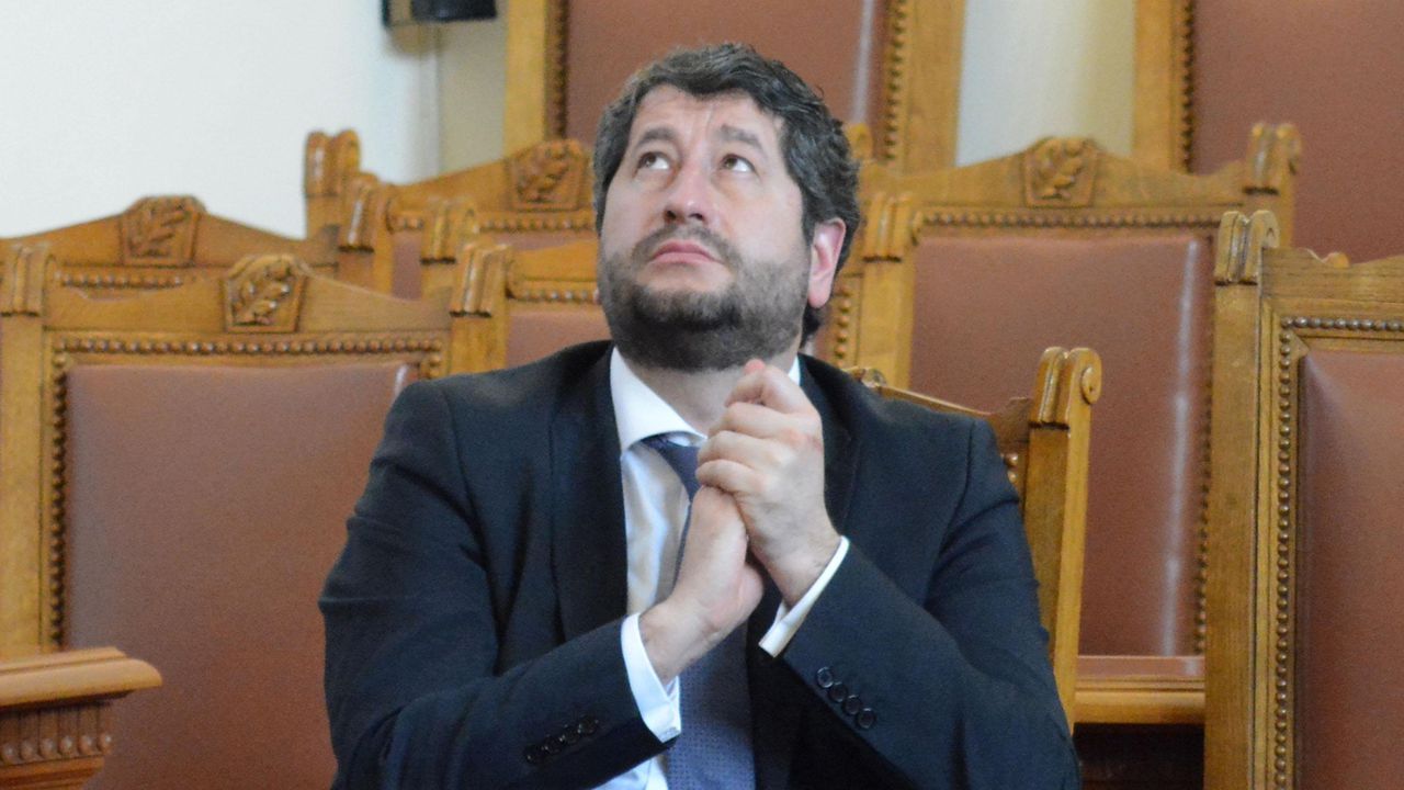 Съюзът на съдиите подкрепи Христо Иванов и обяви: Конституционните промени бяха подменени