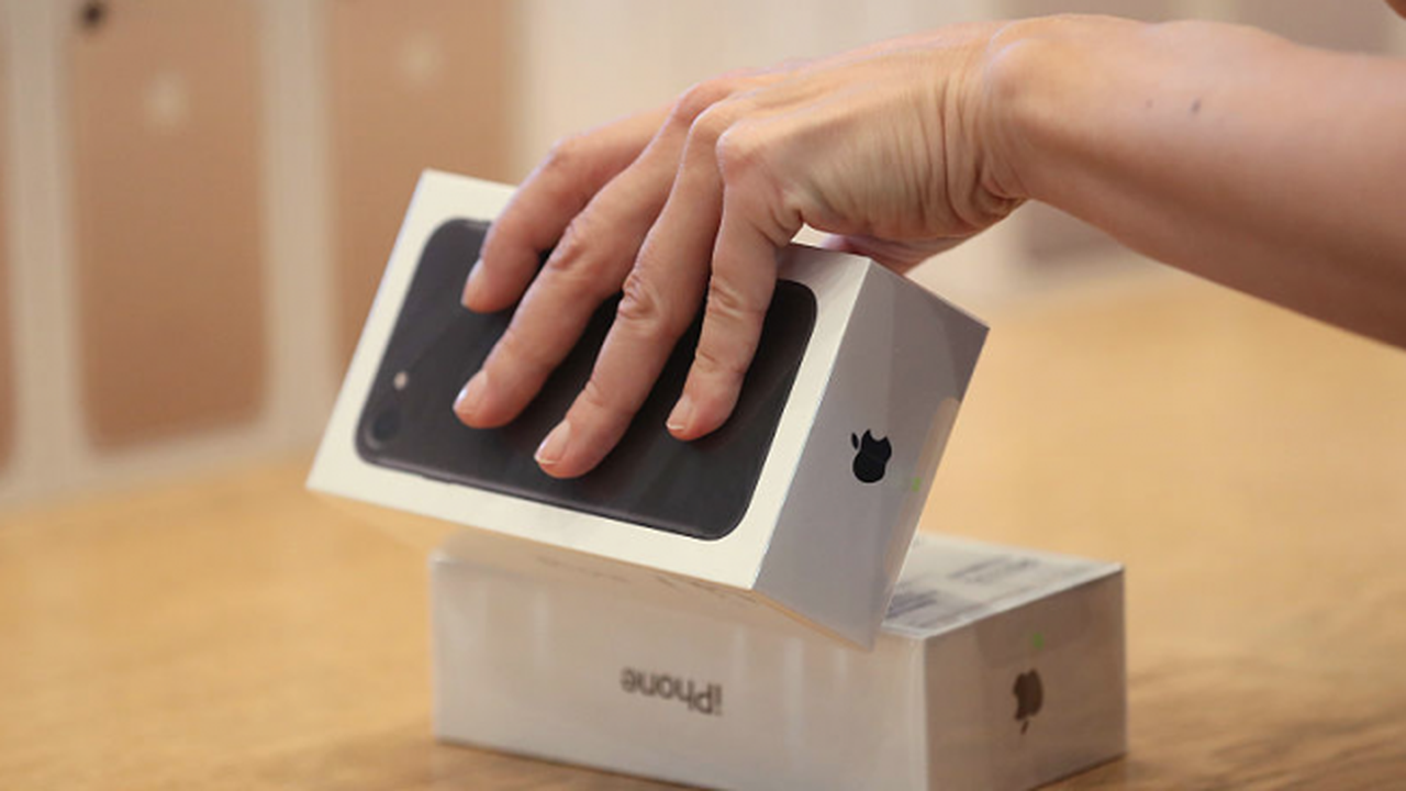 Топ мениджър открадна 5700 iPhone-а на стойност 1.56 млн. долара