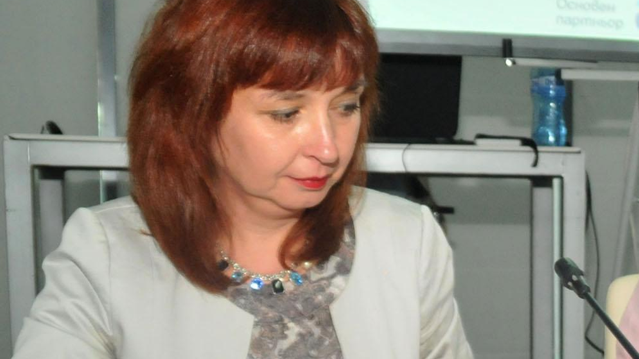Русинова: Бизнесът и синдикатите ще се договорят за минималните осигурителни прагове