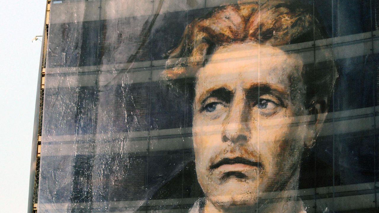 На табели в София българските войводи са индиански вождове