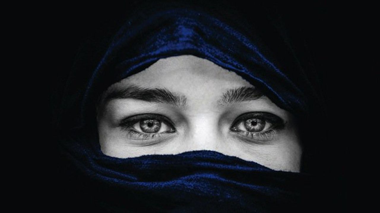 Мюсюлманки срещу забрадките