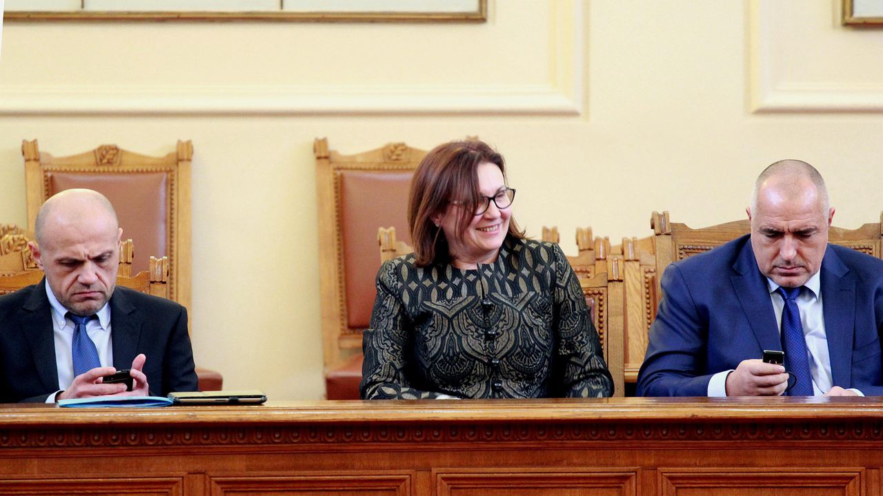 Бъчварова отново се похвали със спад на престъпността и ръст на разкриваемостта