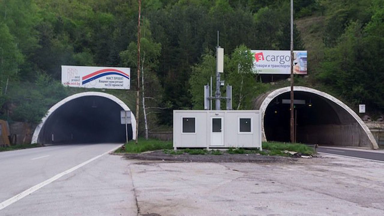 За два дни ограничават движението в тунел Топли дол в посока София