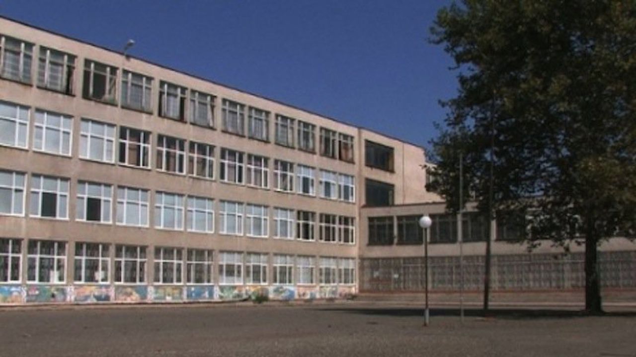 Общински училища получават 7 млн. лв. по три програми