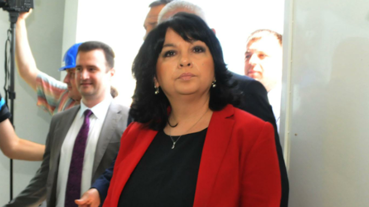 Теменужка Петкова разясни на депутатите за решението на Арбитражния съд за АЕЦ "Белене"