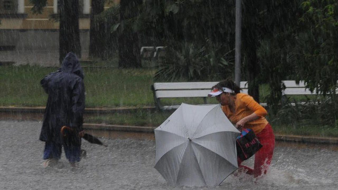 Обявиха червен код в Бургаско за утре, очакват се наводнения