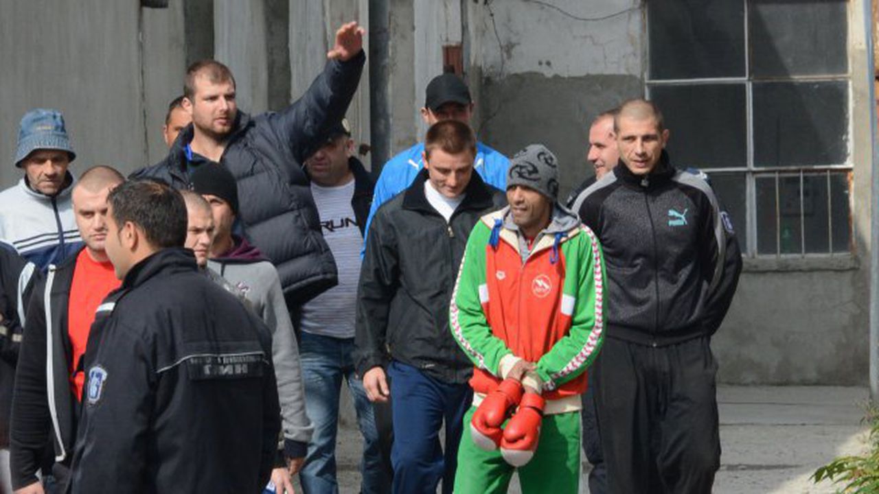 Предадохме на гръцките власти 11 иракски граждани