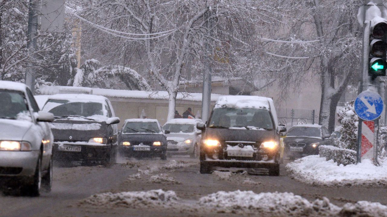 В столицата зимната обстановка е нормална за сезона