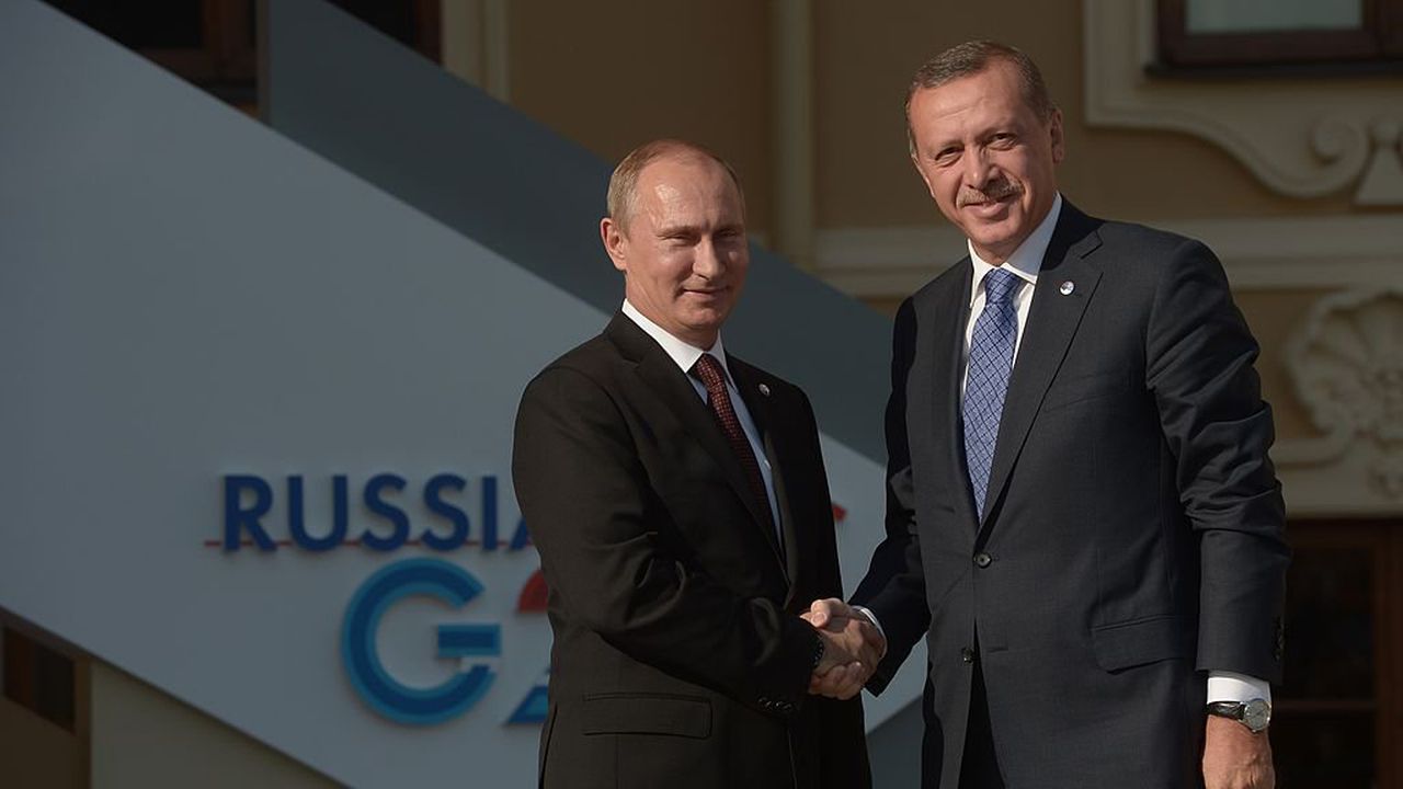 Защо Ердоган и Путин заровиха томахавката