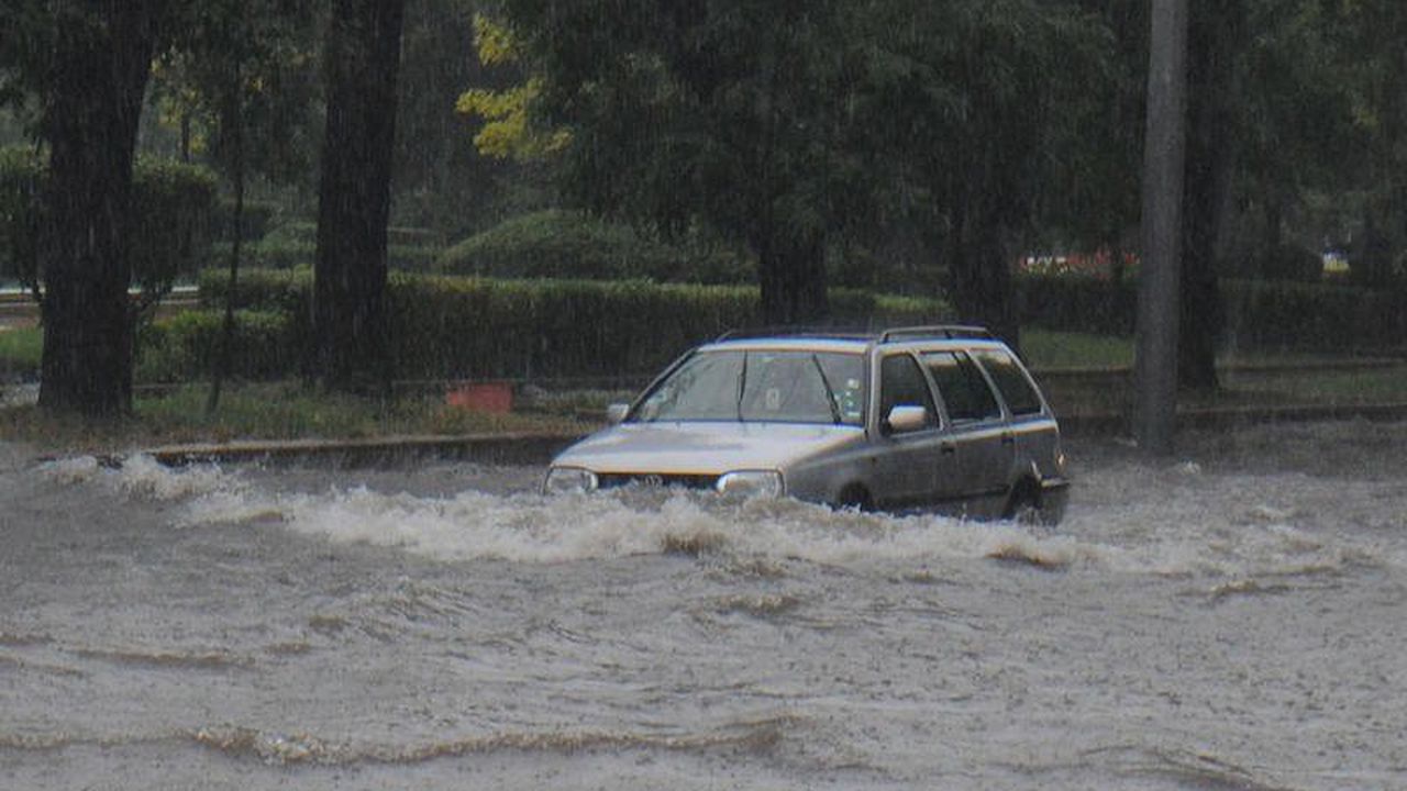Порой затвори международния път Пловдив - Свиленград (видео)