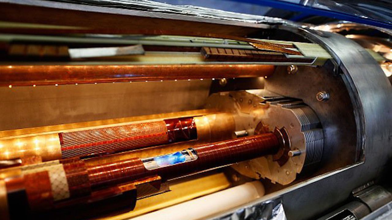 Русия ще търси Божествената частица в нов андронен колайдер