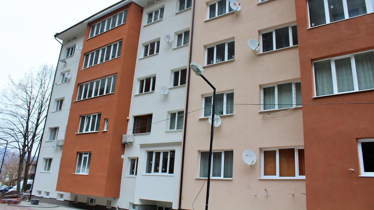 Приключи цялостно саниране на първия  жилищен блок в Община Тетевен