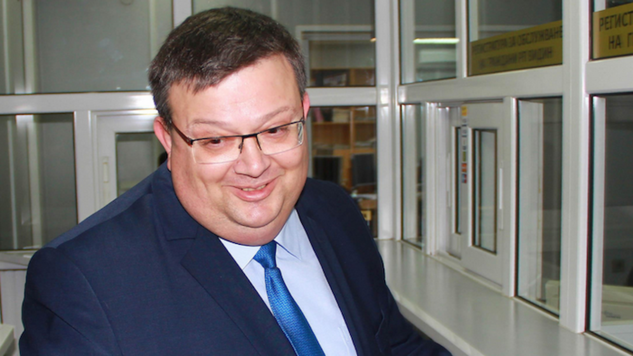 Цацаров: Докладът на ЕК не е унищожителен, но това не ни успокоява (обновена)