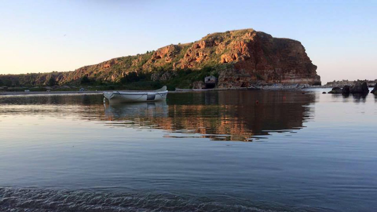 Екоминистерството настоява за пропускателен режим за залива Болата