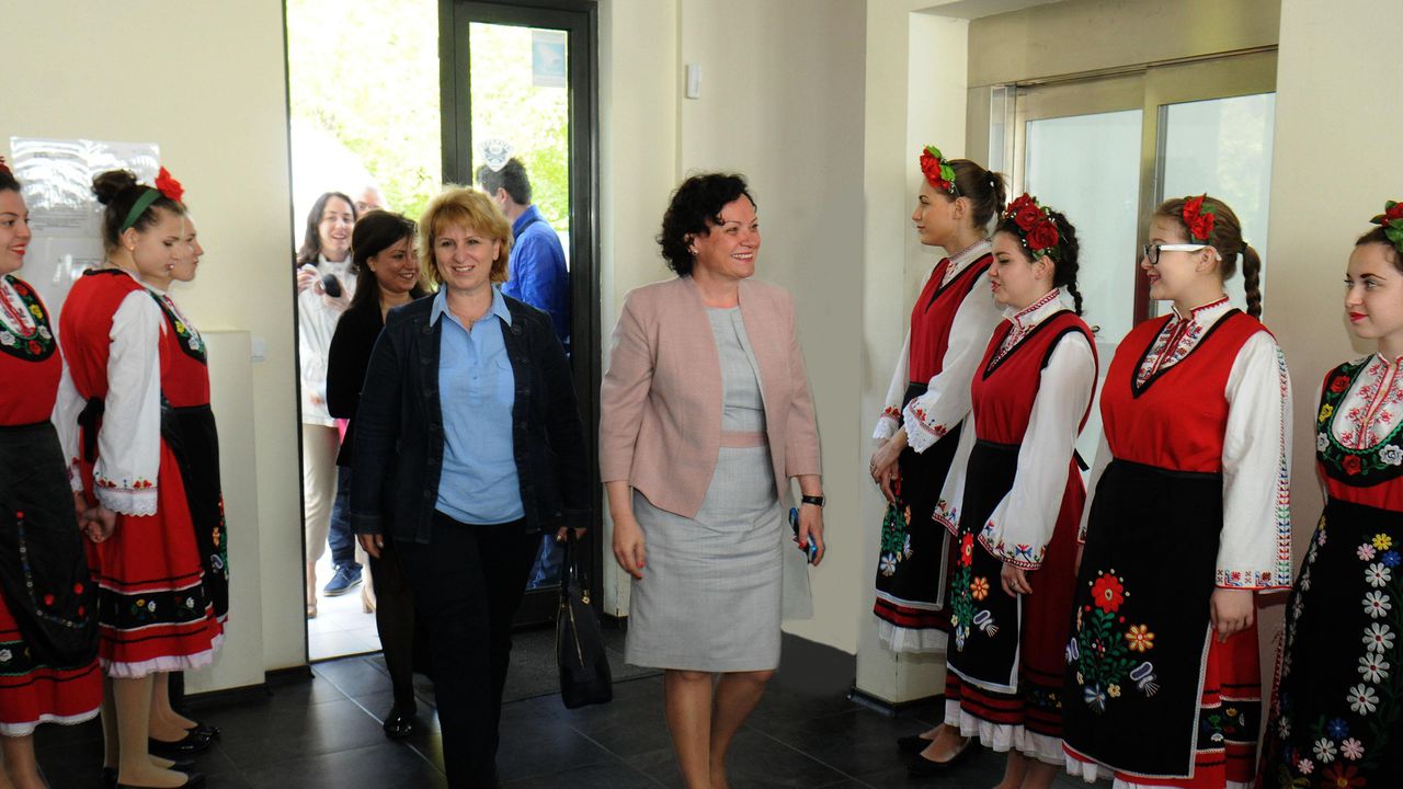 Ивелина Василева гостува на празника на Димитровград