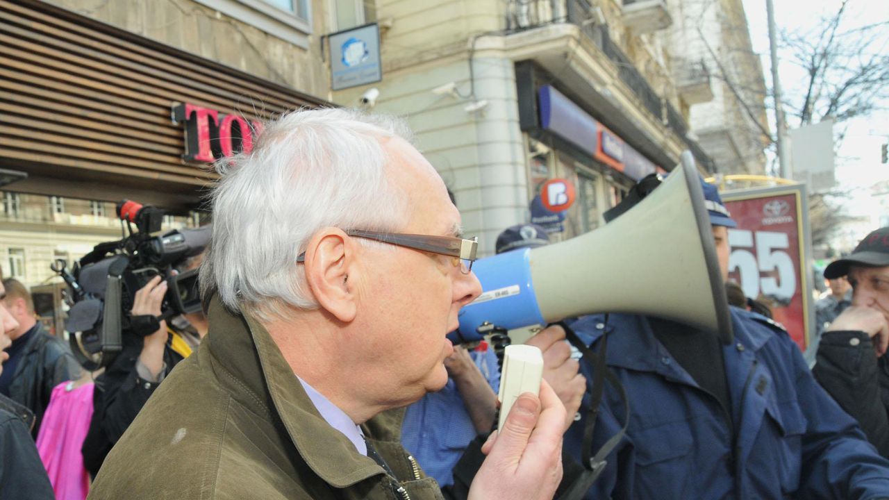 Велизар Енчев: Ципрас е герой