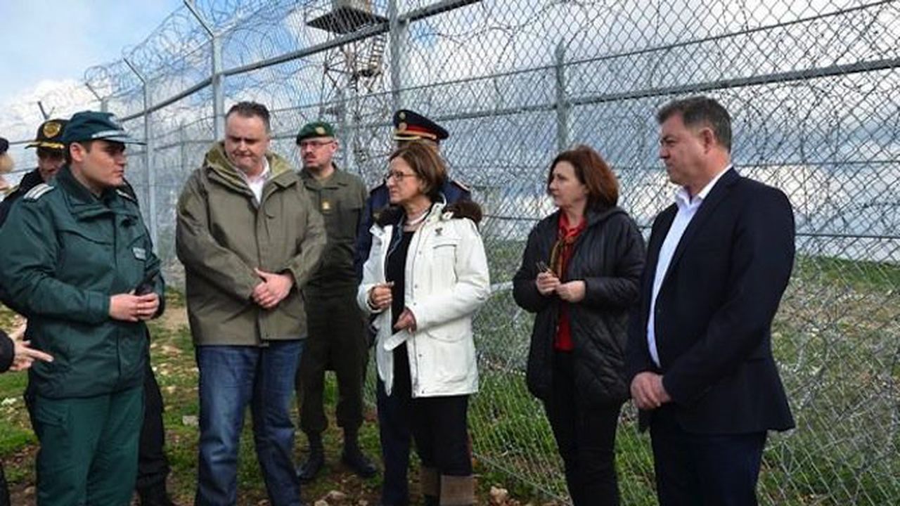 Кабинетът е готов да прати още армия по границата