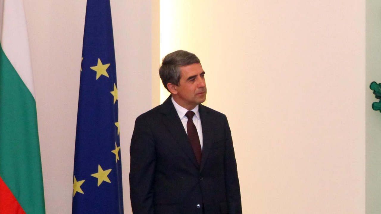 Плевнелиев заминава за Словения