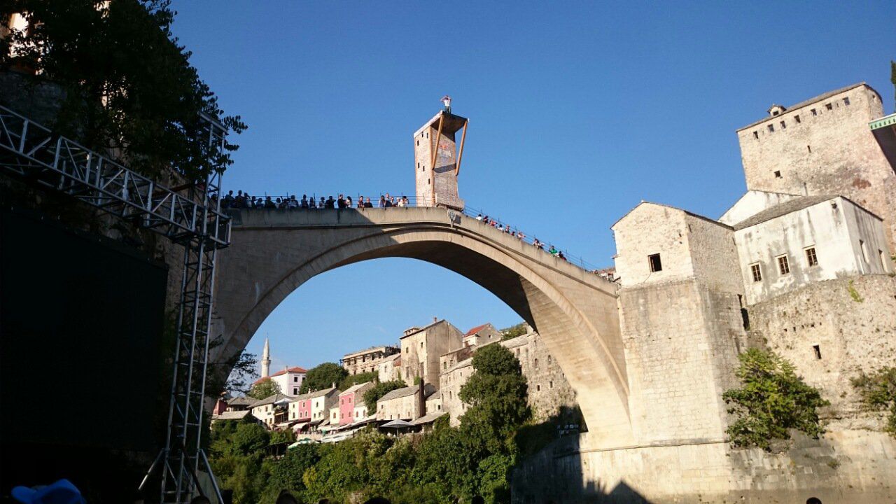 Български гмуркач сред най-добрите 10 в световните серии Red Bull Cliff Diving (видео)