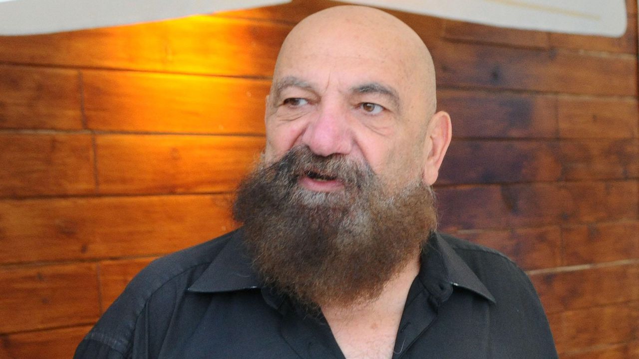 Астор съди Слави