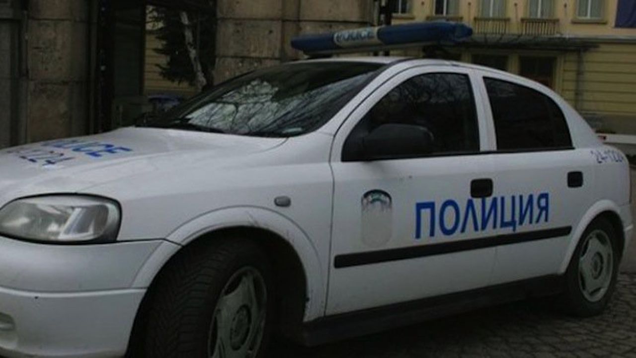 Задържаха мъж и жена, ограбили фризьорка в столицата