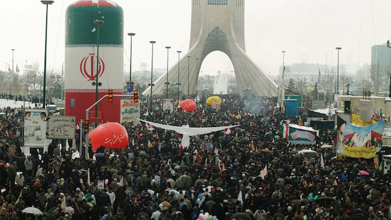 Иранците празнуват годишнината от Ислямската революция през 1979 г.