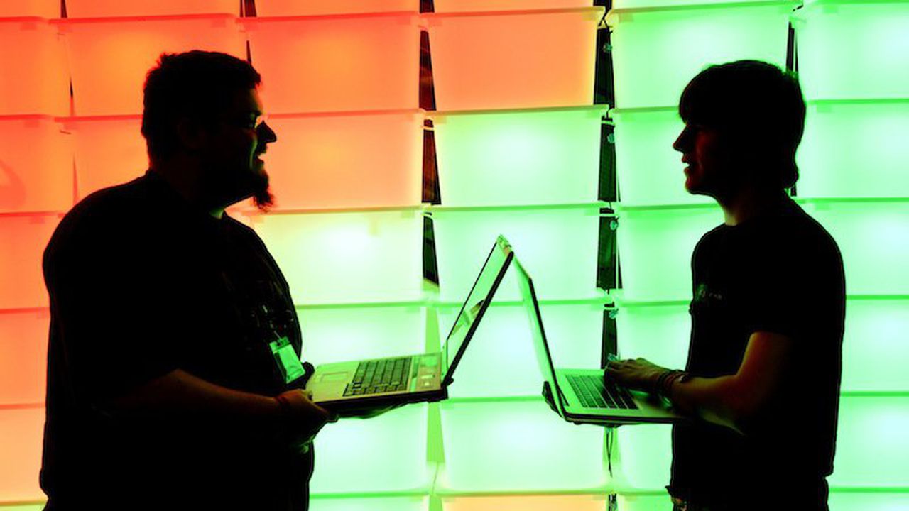 Хакери са публикували личните данни на 20 000 сътрудници на ФБР