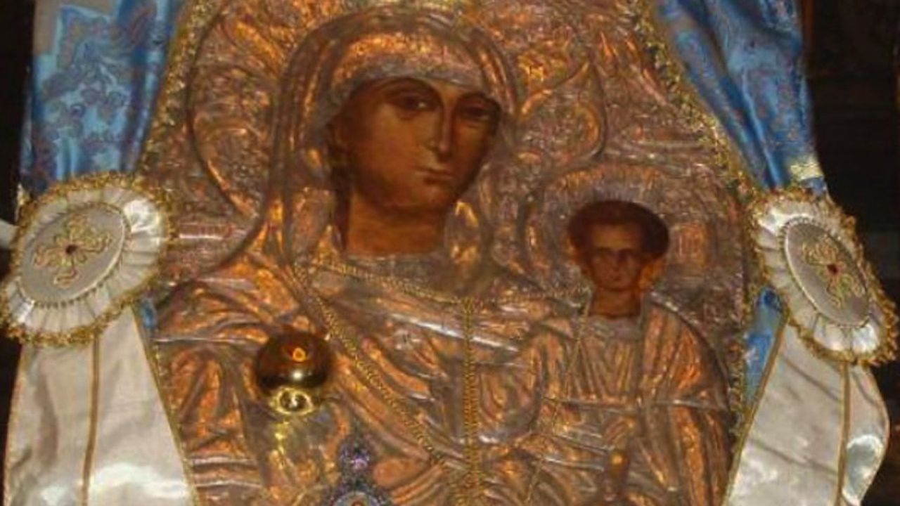 Пазарджик посреща чудотворна икона, която помага на бездетните