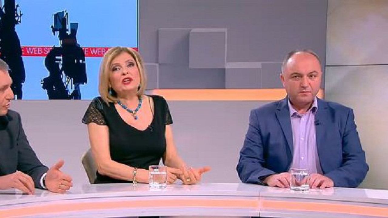 Михнева: Ченалова пази бели записи за черни дни, записани с микрофон в тока на обувката й