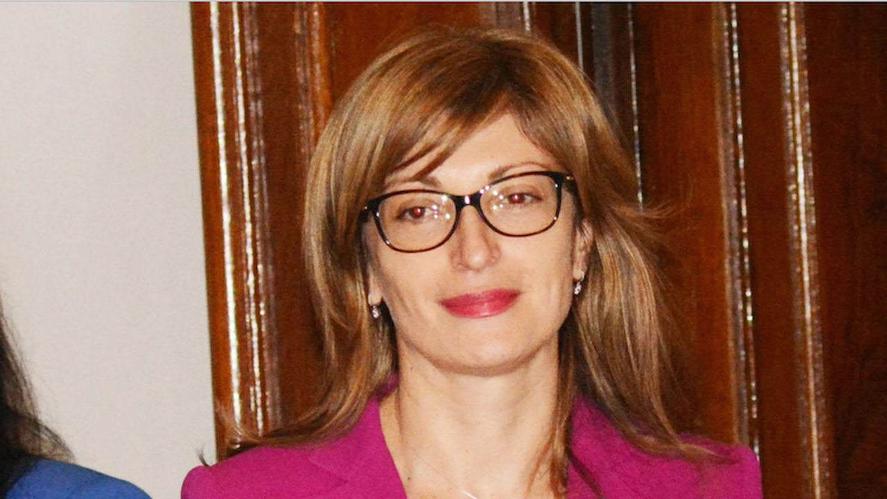 Захариева поиска възобновяване на проверката по скандала "Яневагейт"