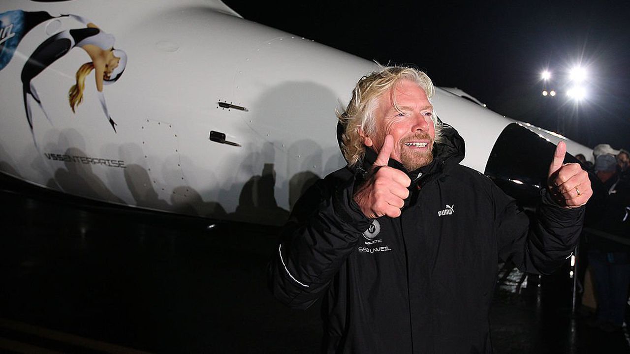 Virgin Galactic с лиценз за космически туризъм (видео)