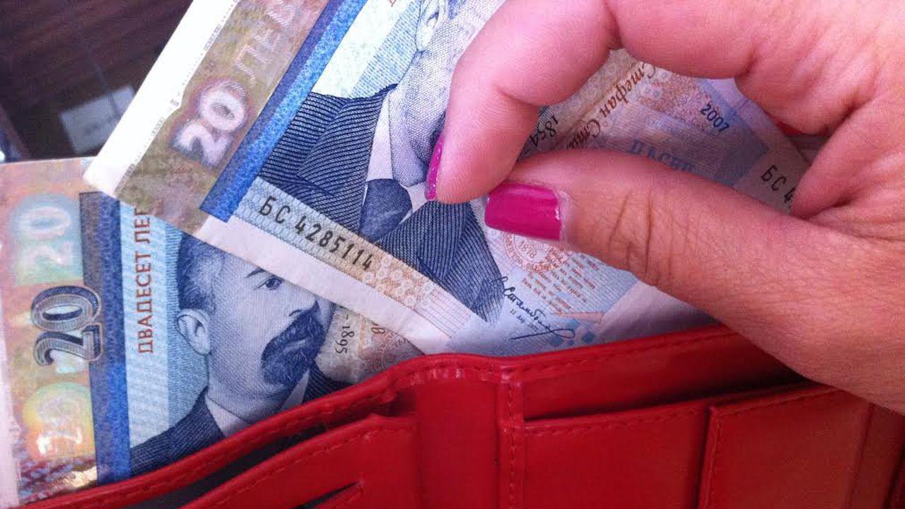 Дълг от 8.70 лв. набъбна до 1000.70 лв. заради нормативна бъркотия