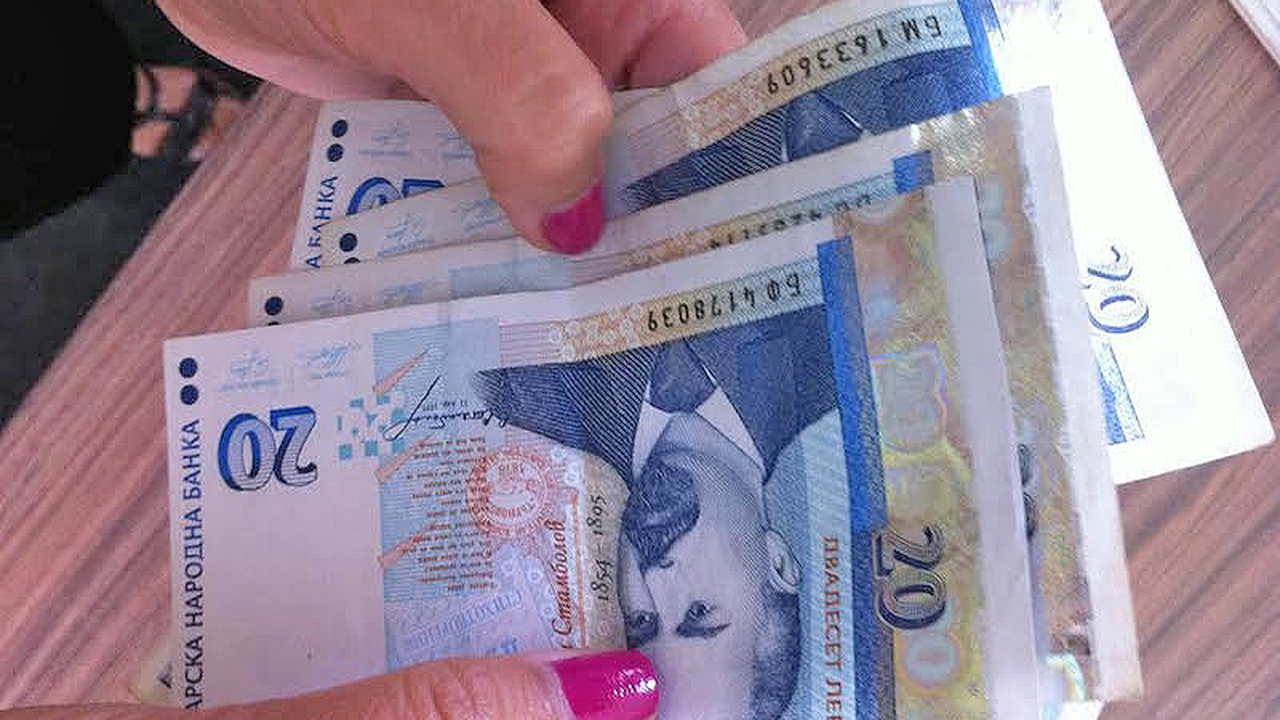 Средната заплата нараснала с 8% за година