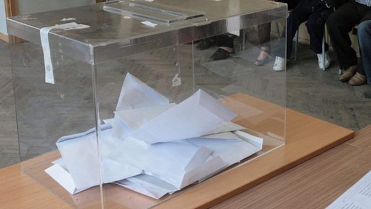 Започнаха да чистят списъците за вота