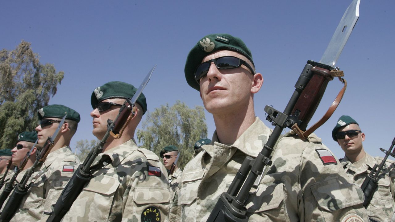 Полша създава доброволчески милиции с численост от 35 000 души