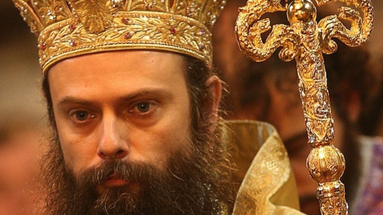 Дядо Николай клейми мутрите