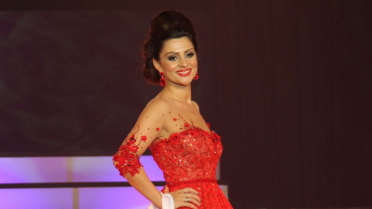 Българка е първа на Universal Woman of the World (снимки)