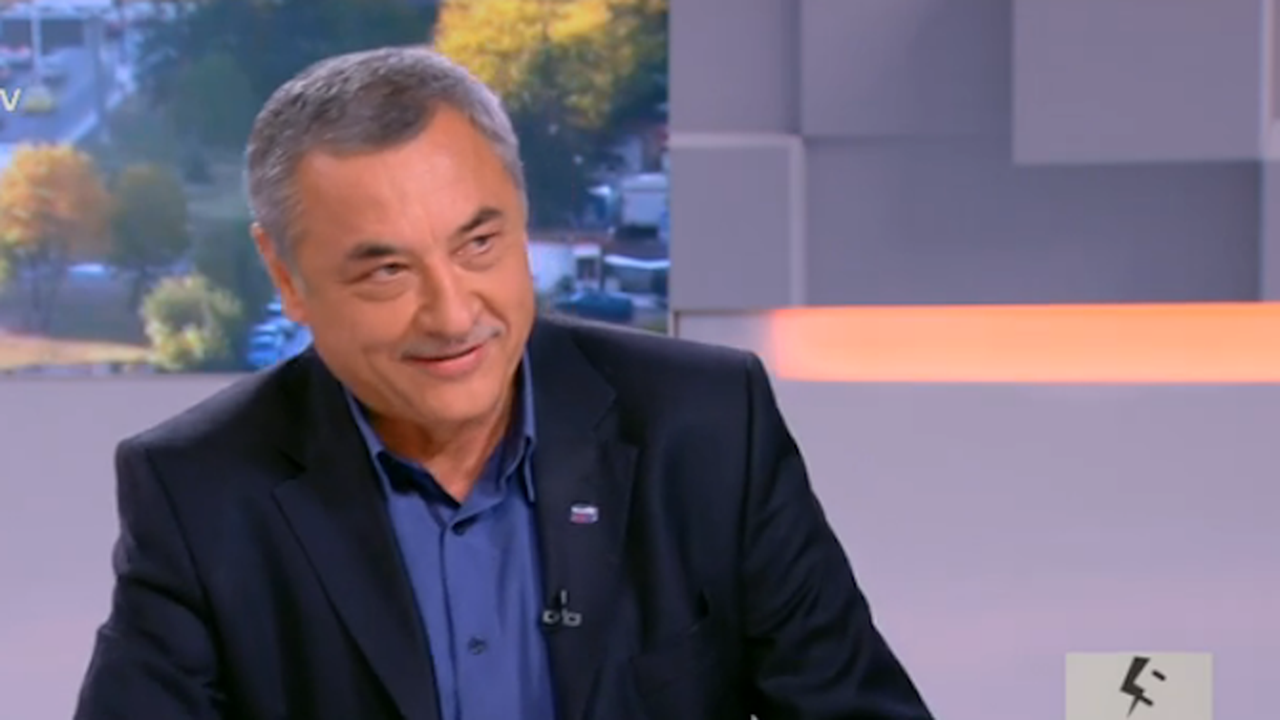 Валери Симеонов: Борисов трябва да го гледаш какво прави, а не какво говори