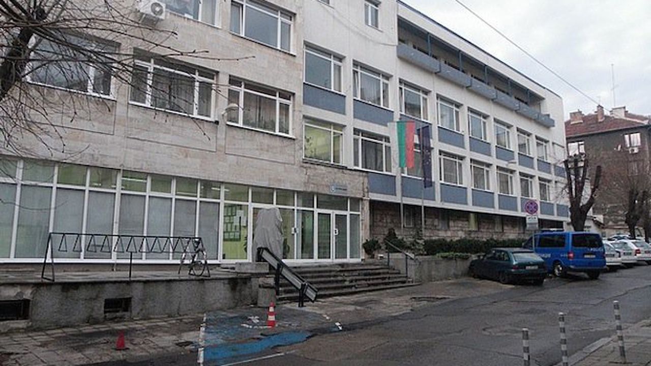 5 РПУ издирва мъж, за да му върне голяма сума пари