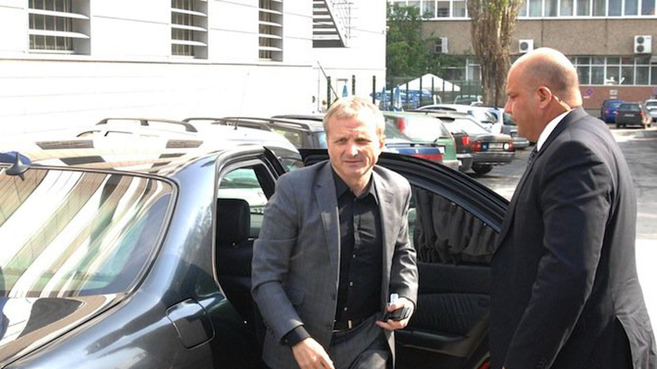 Гриша Ганчев се шегува в съда: Бойко Борисов се обажда