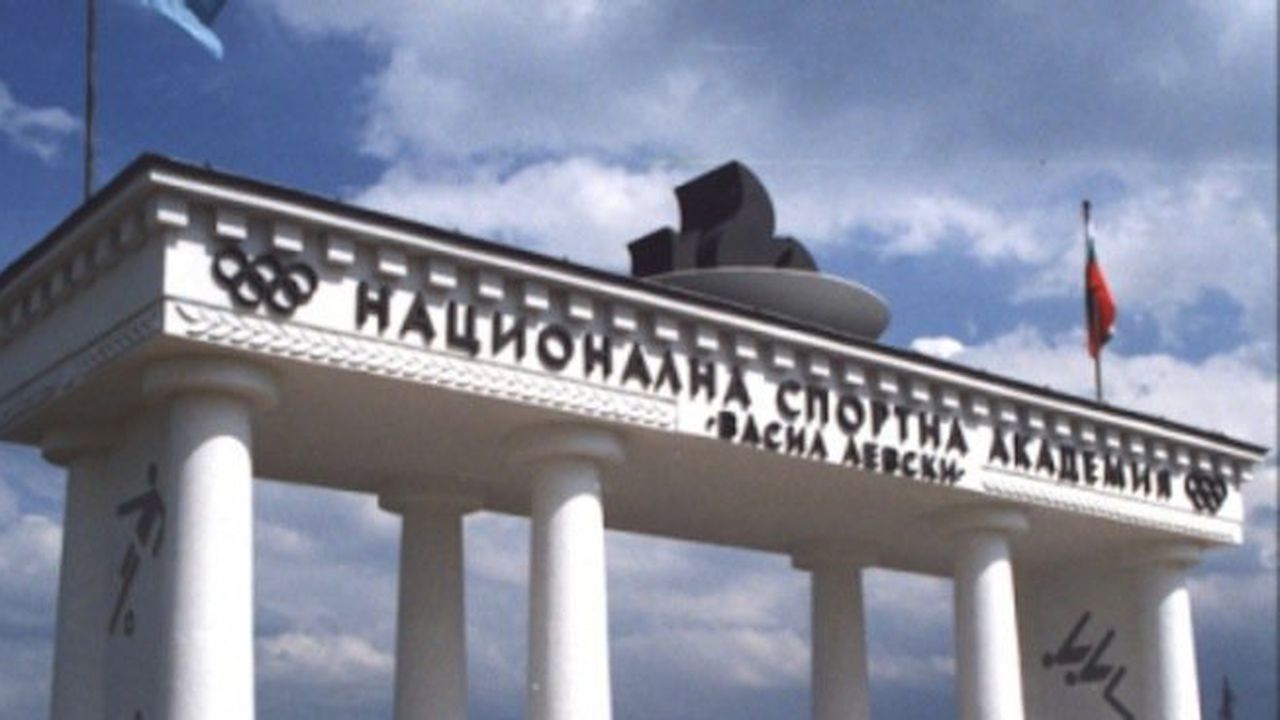 Похотливият професор от НСА проговори за скандалната секс оферта