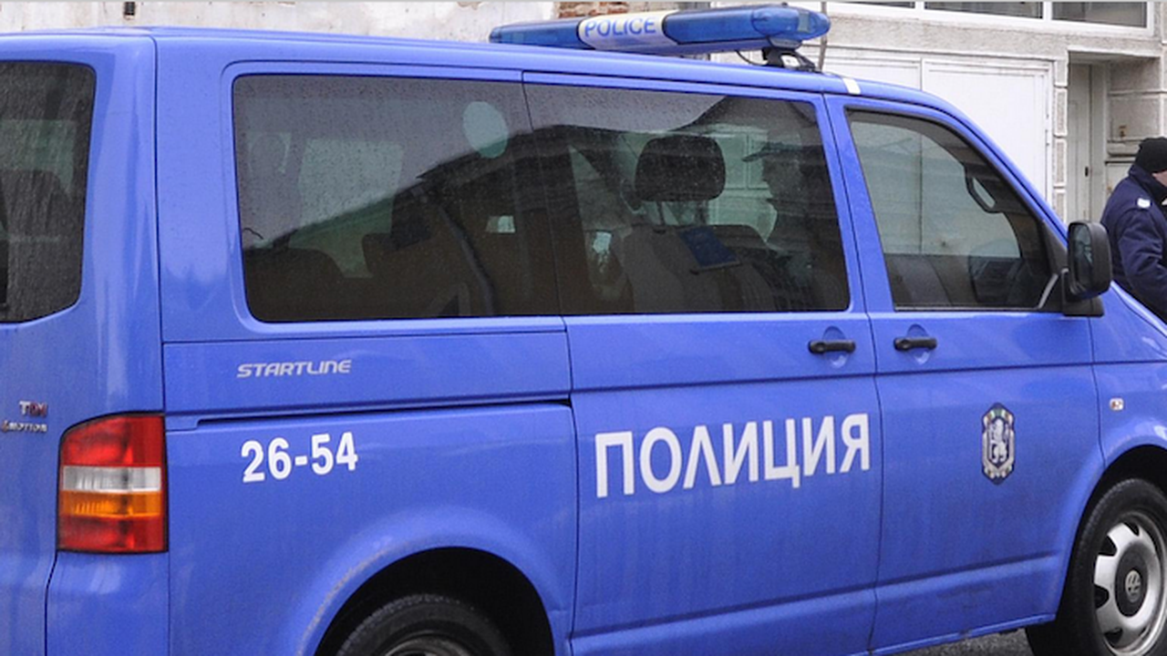Разследват смъртта на мъж в Пернишко
