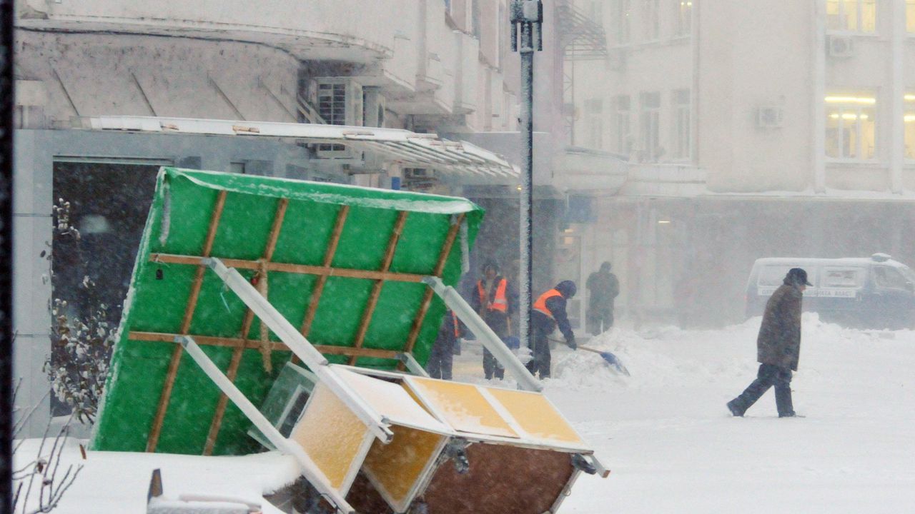 Вижте каква е ситуацията в страната след дошлия сняг, студ и виелици