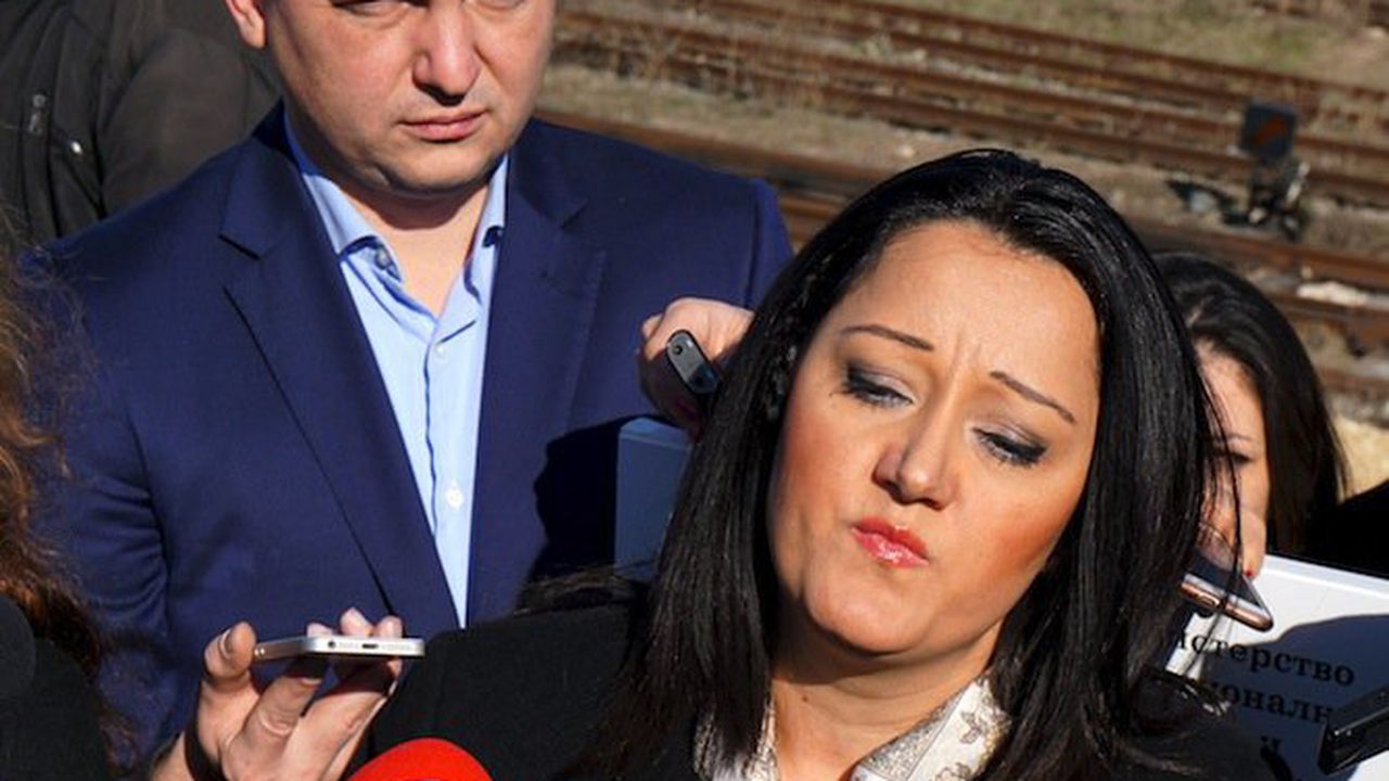 Павлова: С приходите от винетки ще се ремонтират пътищата в Северозападна България (видео)