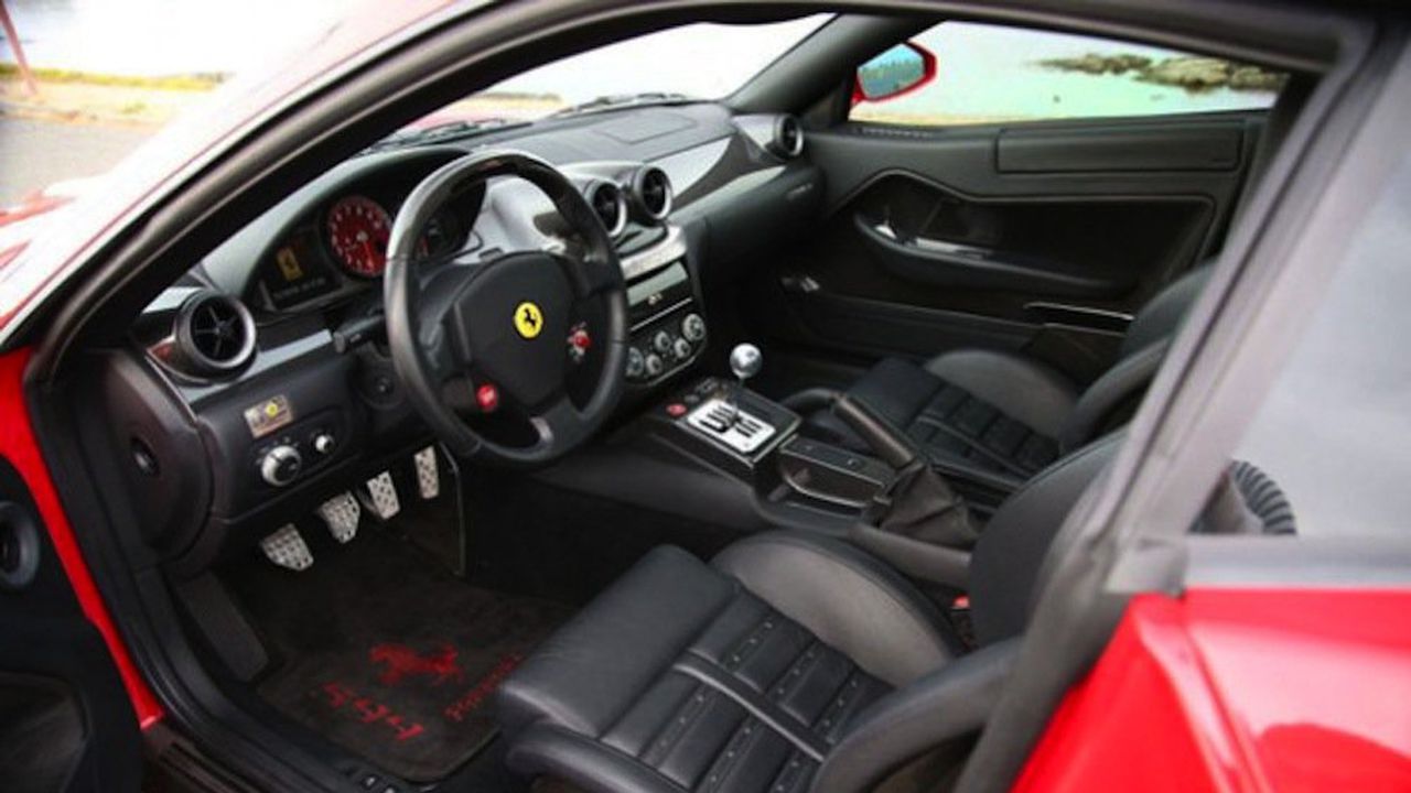 Ferrari се отказва от ръчните скорости