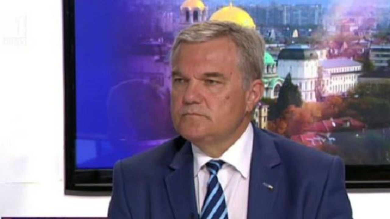 Румен Петков: Спокоен съм, премиерът лично залови седем покемона (видео)