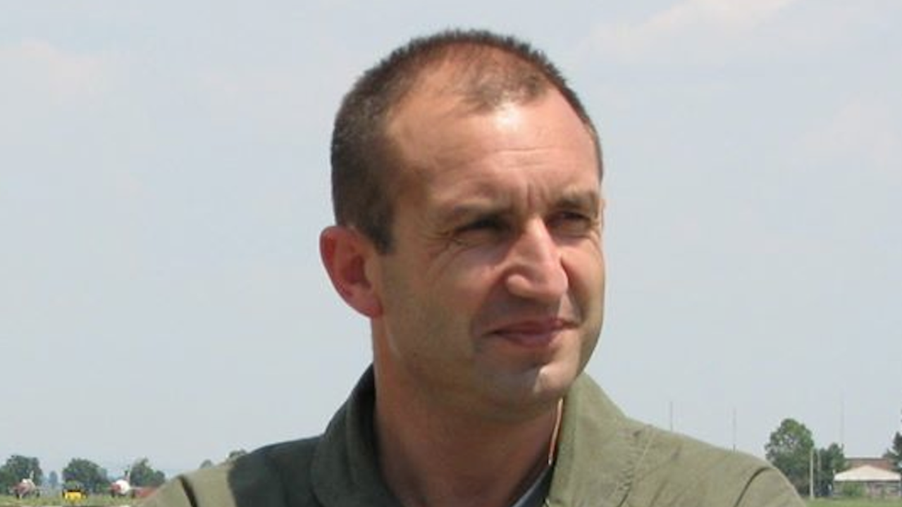Ген. Радев: На ръба съм, не съм разцепник, лъжец и дезертьор