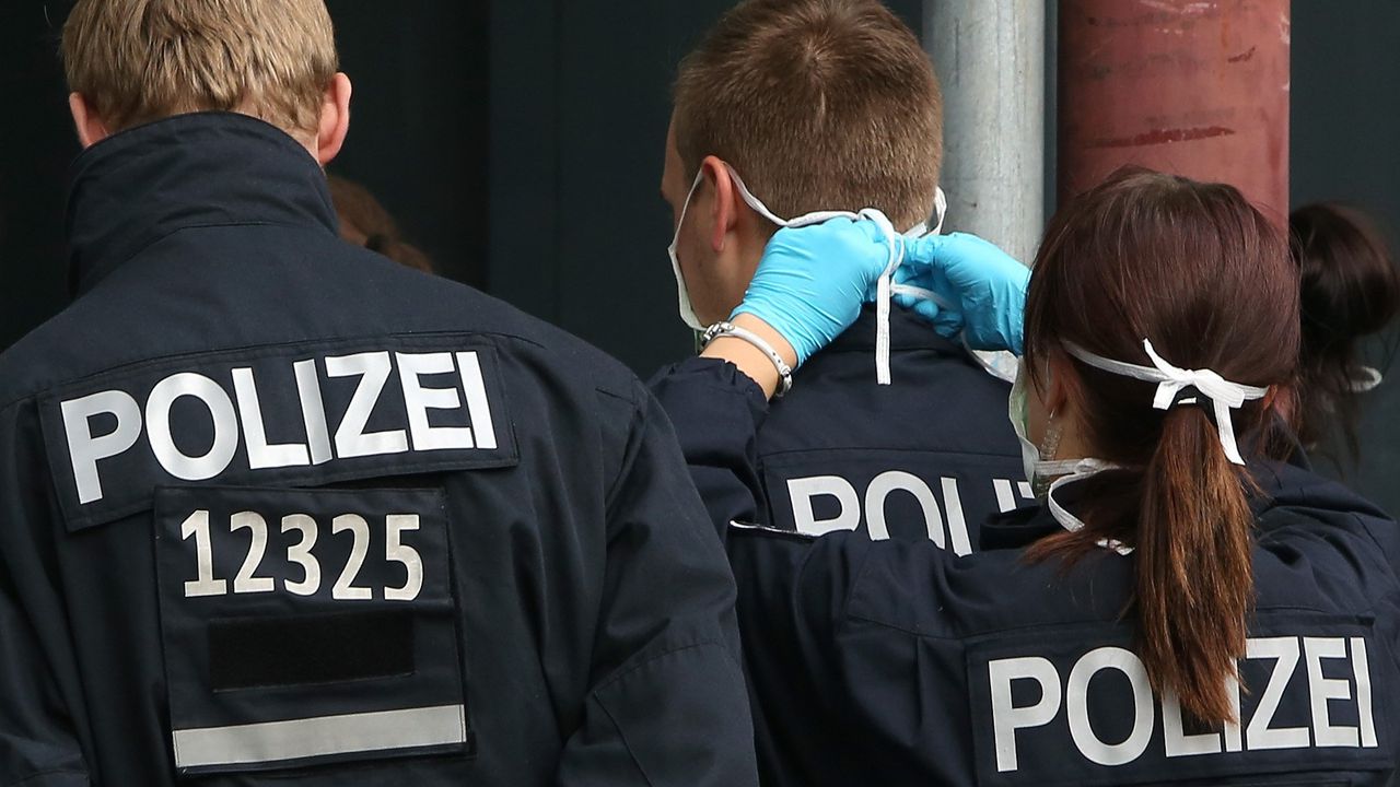 Парижки атентатори са арестувани в Германия (обновена)