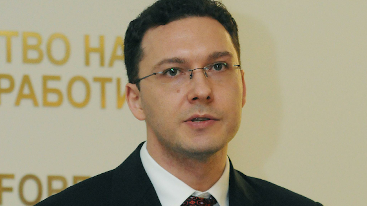 Извънредното заседание на Атлантическия съвет не е по чл. 4, успокои Митов