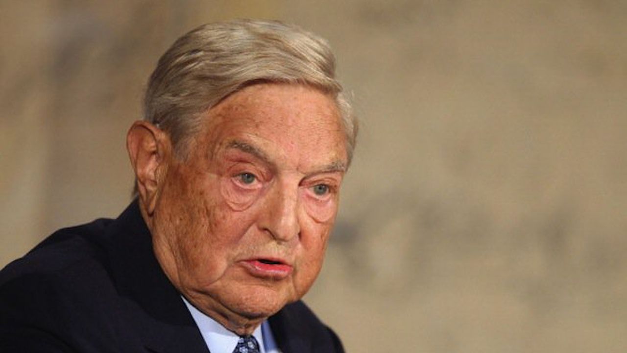 Русия се превръща в световна сила, докато ЕС се руши, констатира Сорос